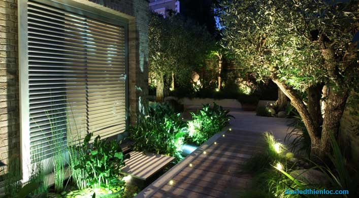 Những mẫu đèn pha led sân vườn sản phẩm bền đẹp nhất
