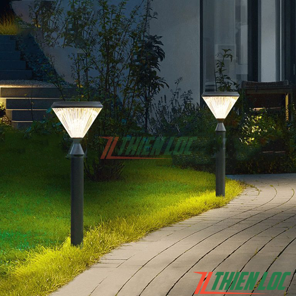 Trụ đèn sân vườn năng lượng mặt trời TNL03